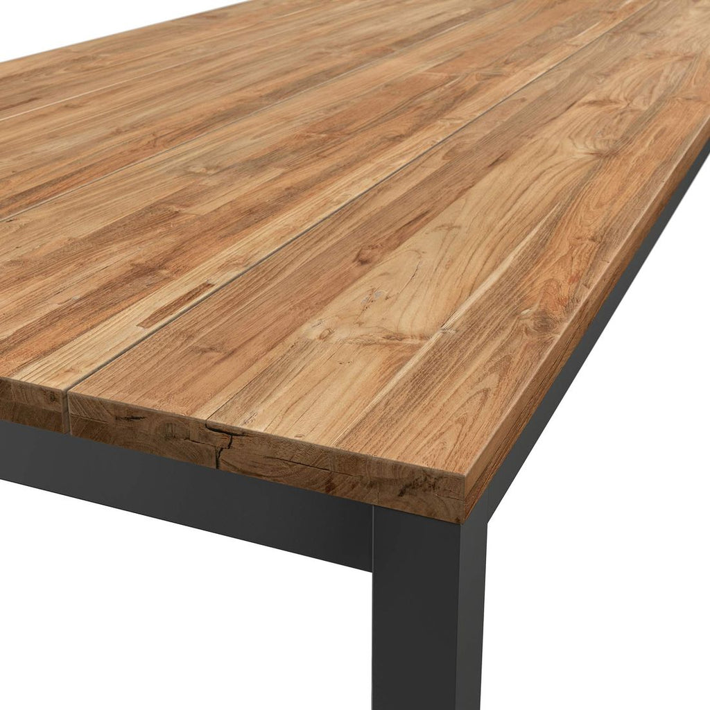 Hagemøbelsett Monet 6 plasser teak og aluminium med fokus på armlene