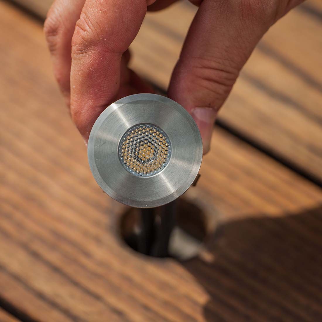 Bakkebelysning Smart Light startsett 3 decklights - OUTLIV montert i hage
