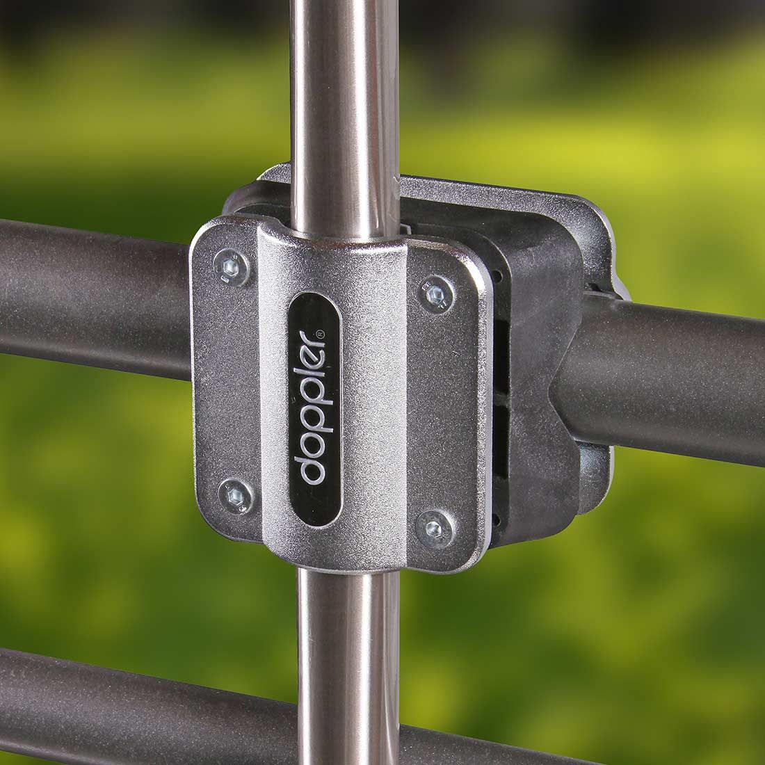 Detalj av Balkongfeste Vario XL for parasollstang 33-48 mm