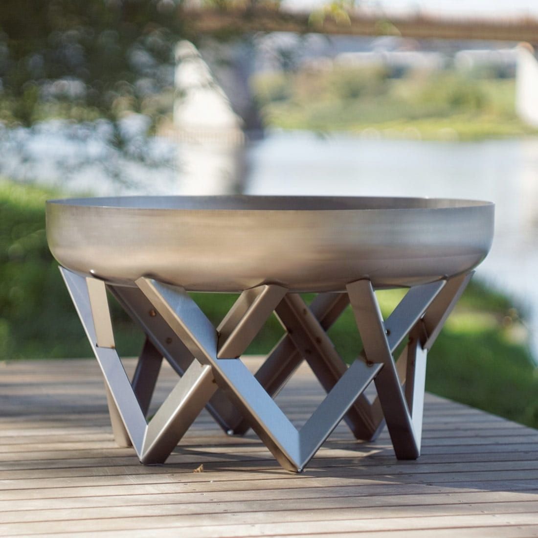 Detalj av Bålpanne Venta Ø79 cm rustfritt stål