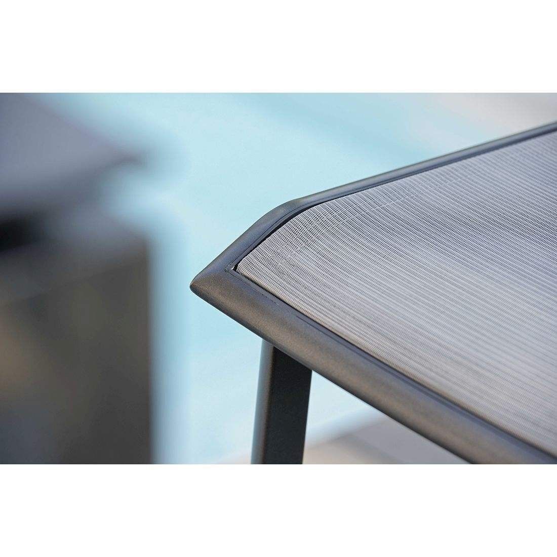 Montert barkrakk ute Allround aluminium/textilen stabelbar - Stern på terrasse