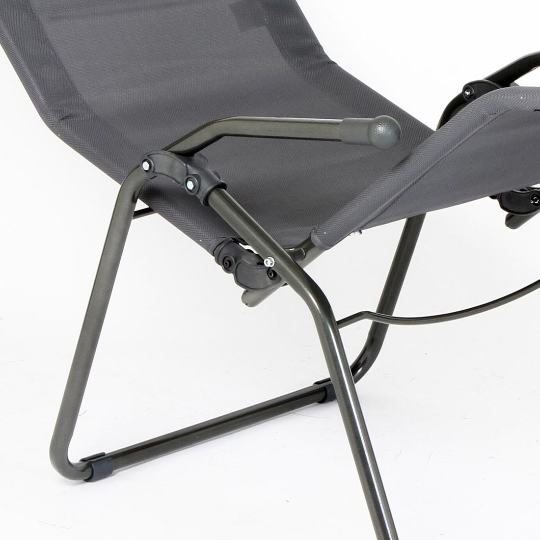 Bassengstol Brada Plus stål/textilen 65x131 cm nærbilde av armstøtte