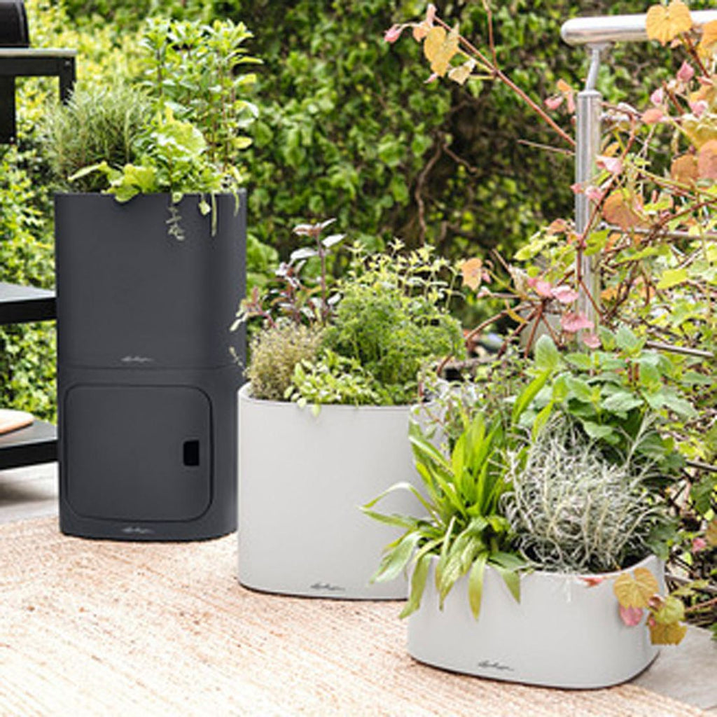 Blomsterkrukke Pila Planter 35x35 cm skifergrå plast med plante