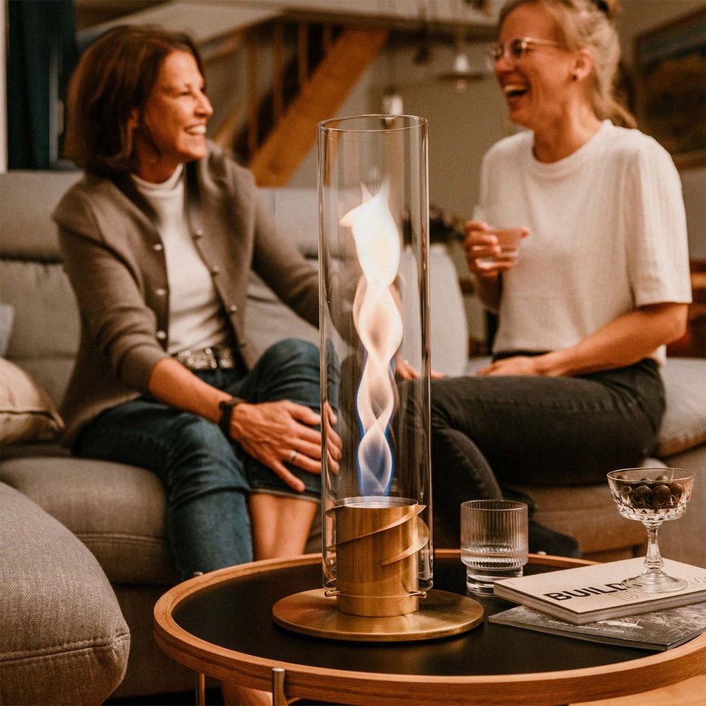 Bordild Spin 1200 rustfritt stål og glass montert på bord