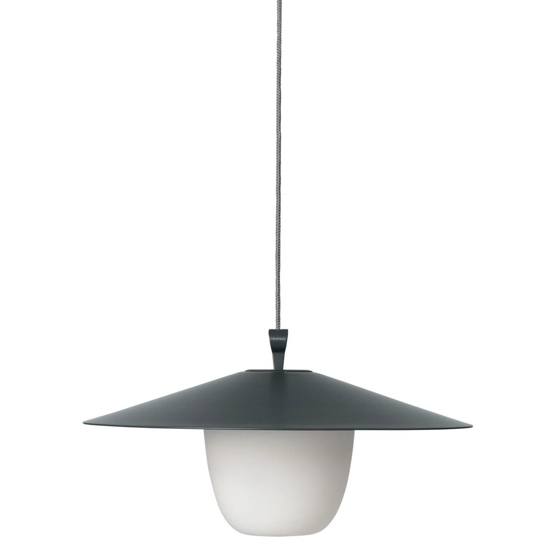 Bordlampe ute Ani Lamp large LED aluminium magnet montert på terrasse