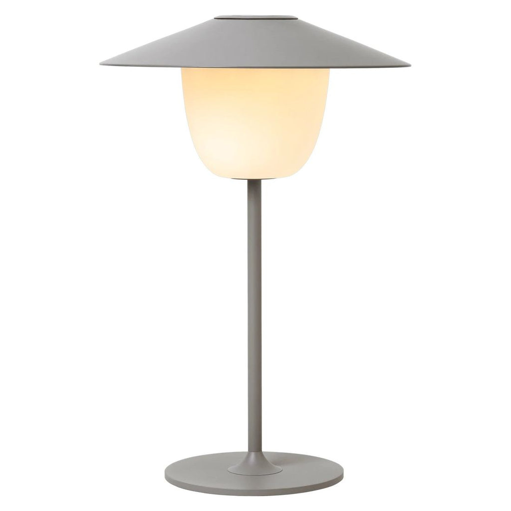 Bordlampe ute Ani Lamp LED aluminium Ø22 cm nærbilde av lampehode