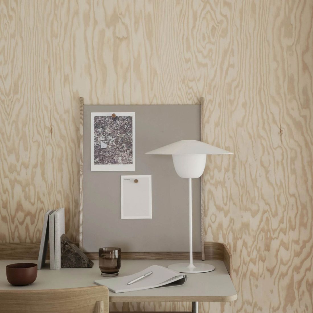 Bordlampe ute Ani Large LED aluminium Ø34 cm bakside