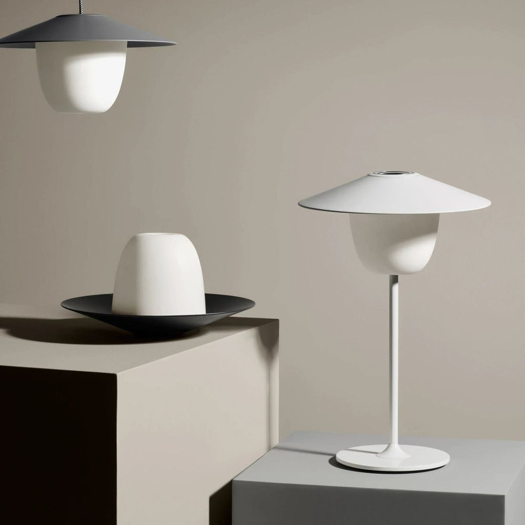 Bordlampe ute Ani LED aluminium Ø22 cm bark LED-lys