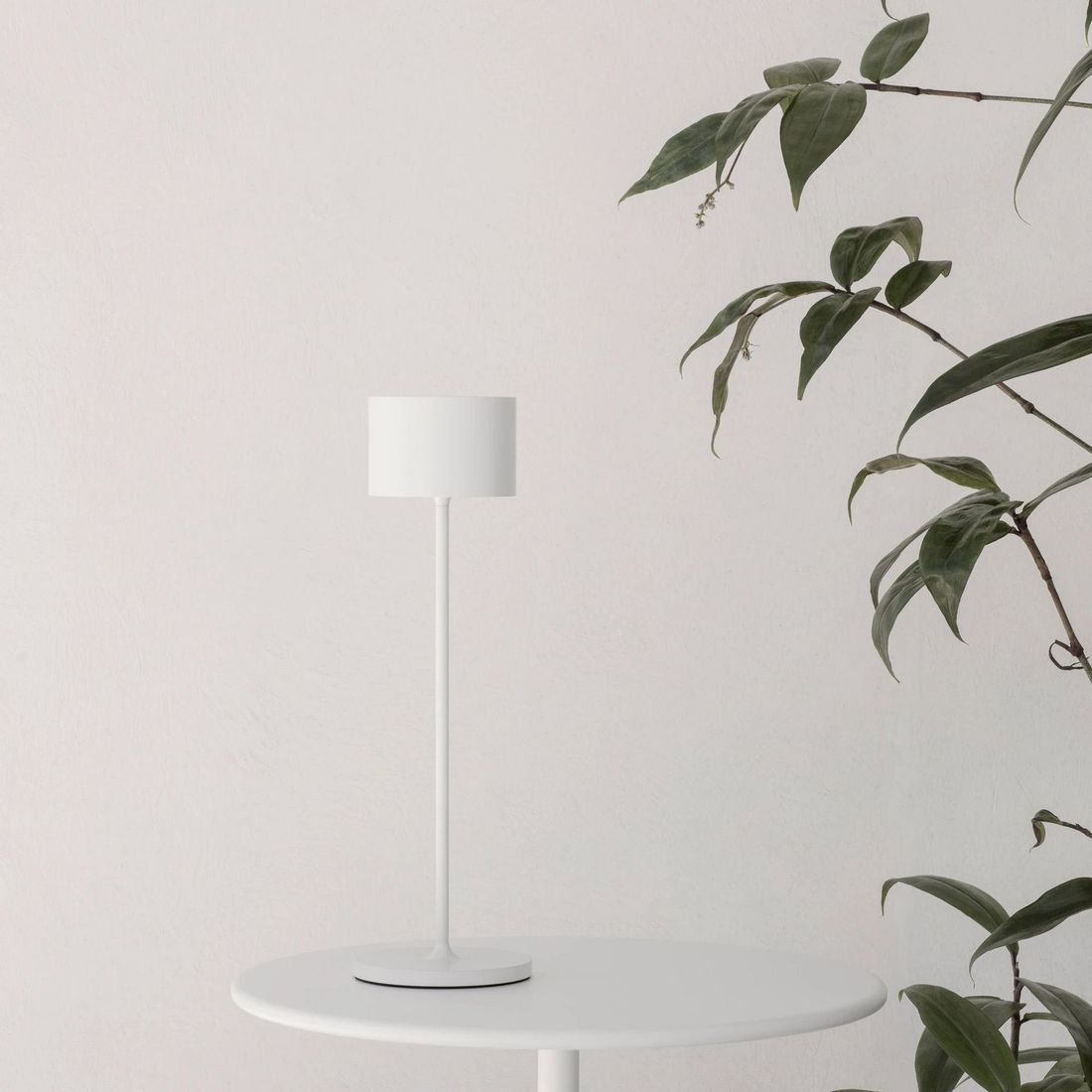 Bordlampe ute Farol Mobile LED 3.0 hvit med lys