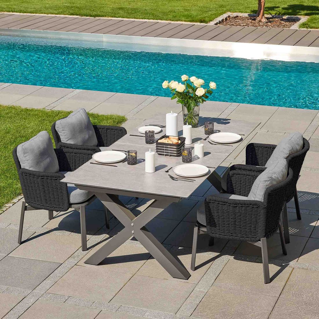 Hagestol med armlener Catalina aluminium/tau med puter - LC Garden