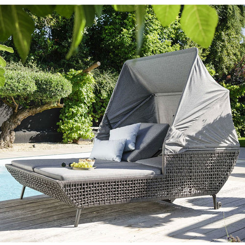 Daybed Greta aluminium tau 221x140 cm med puter forfra