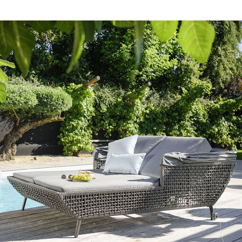 Daybed Greta aluminium tau 221x140 cm detalj rope-materiale