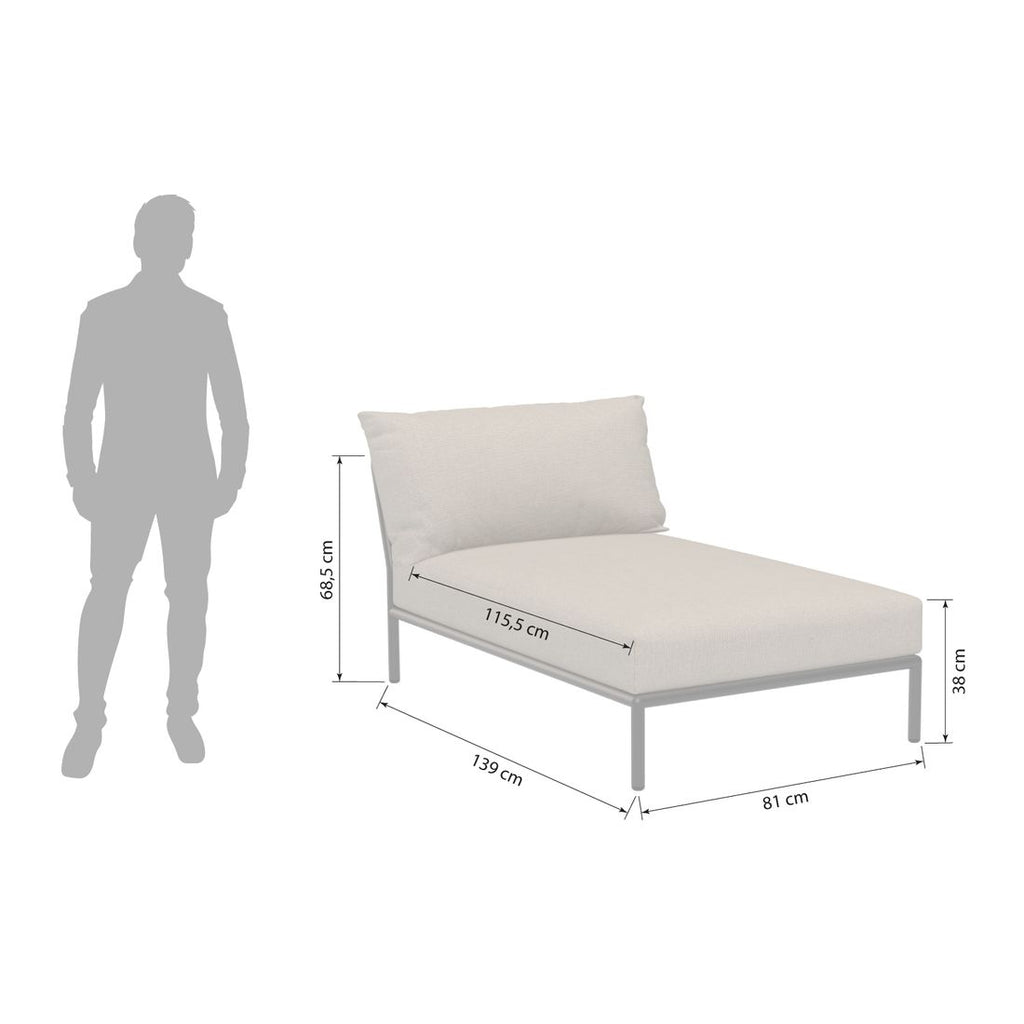 Daybed Level 2 aluminium/Sunbrella 81x139 cm montert på terrasse
