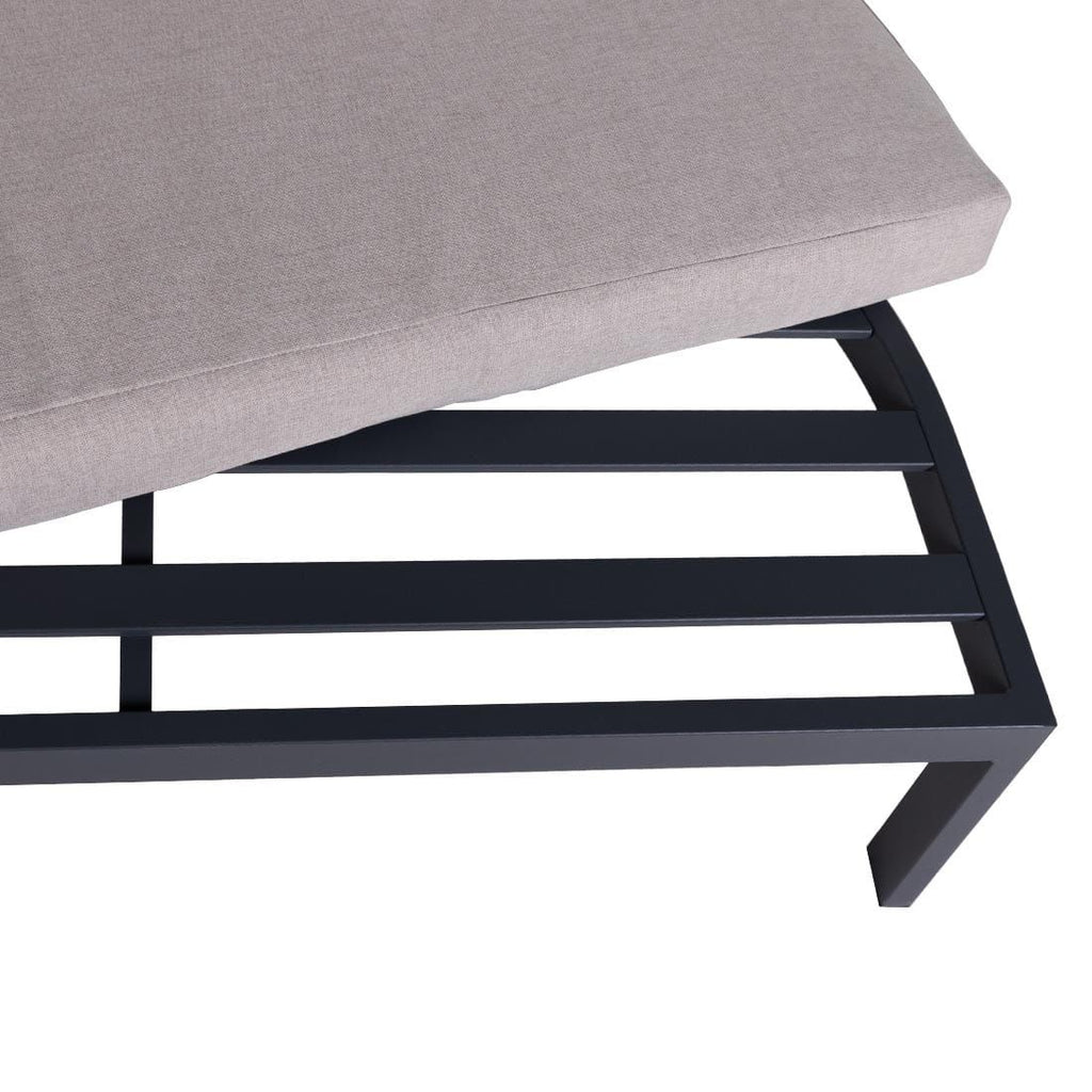 Daybed Romeo aluminium/polyester 178x152 cm - OUTLIV sett fra siden