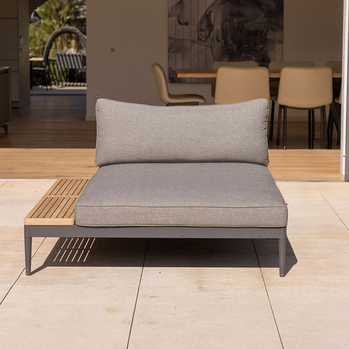Daybed Topaz XL aluminium/olefin 130x158 cm forfra