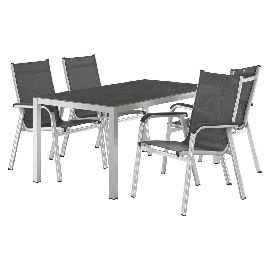 Detalj av bordplate i keramikk på Hagemøbelsett Basic Plus