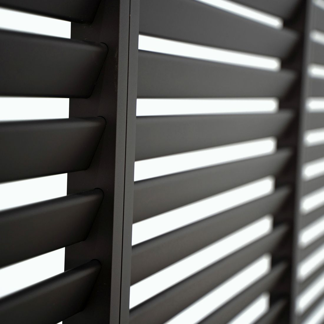 Pergola lamellvegg 93x236,5 cm aluminium antrasitt - Mirador