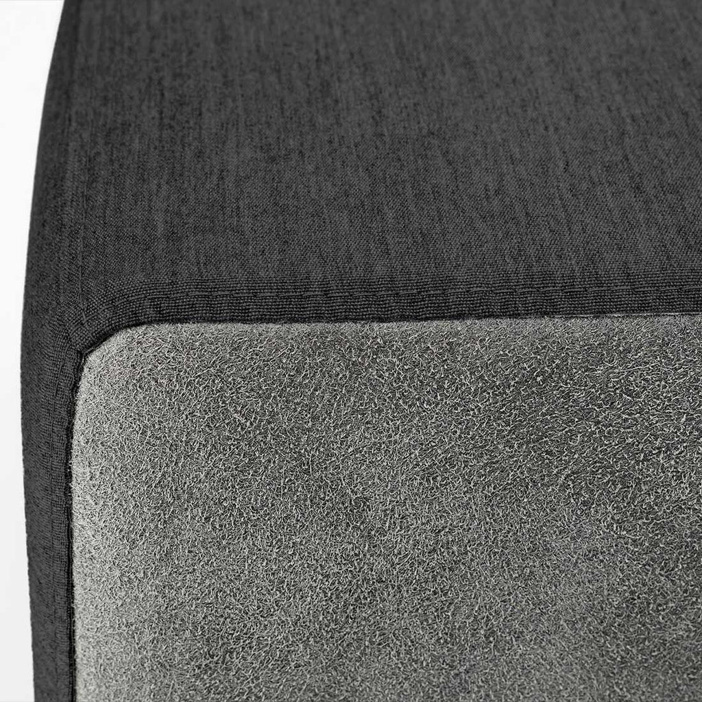 Nærbilde av aluminiumramme på Endemodul lounge Ego Modular aluminium/Sunbrella 96x92 cm