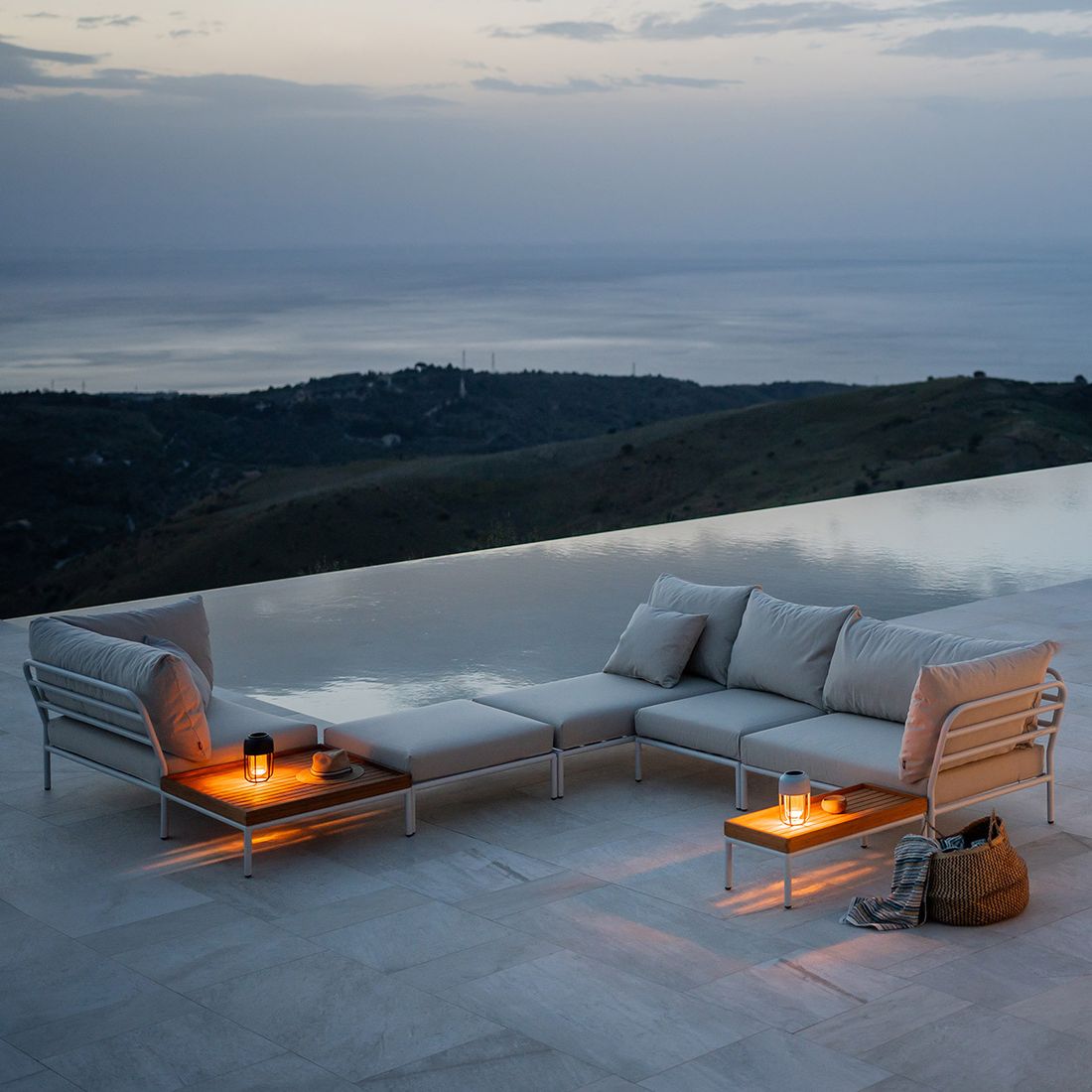 Endemodul lounge Level 2 aluminium/Sunbrella 139x93 cm - Houe materiale nærbilde