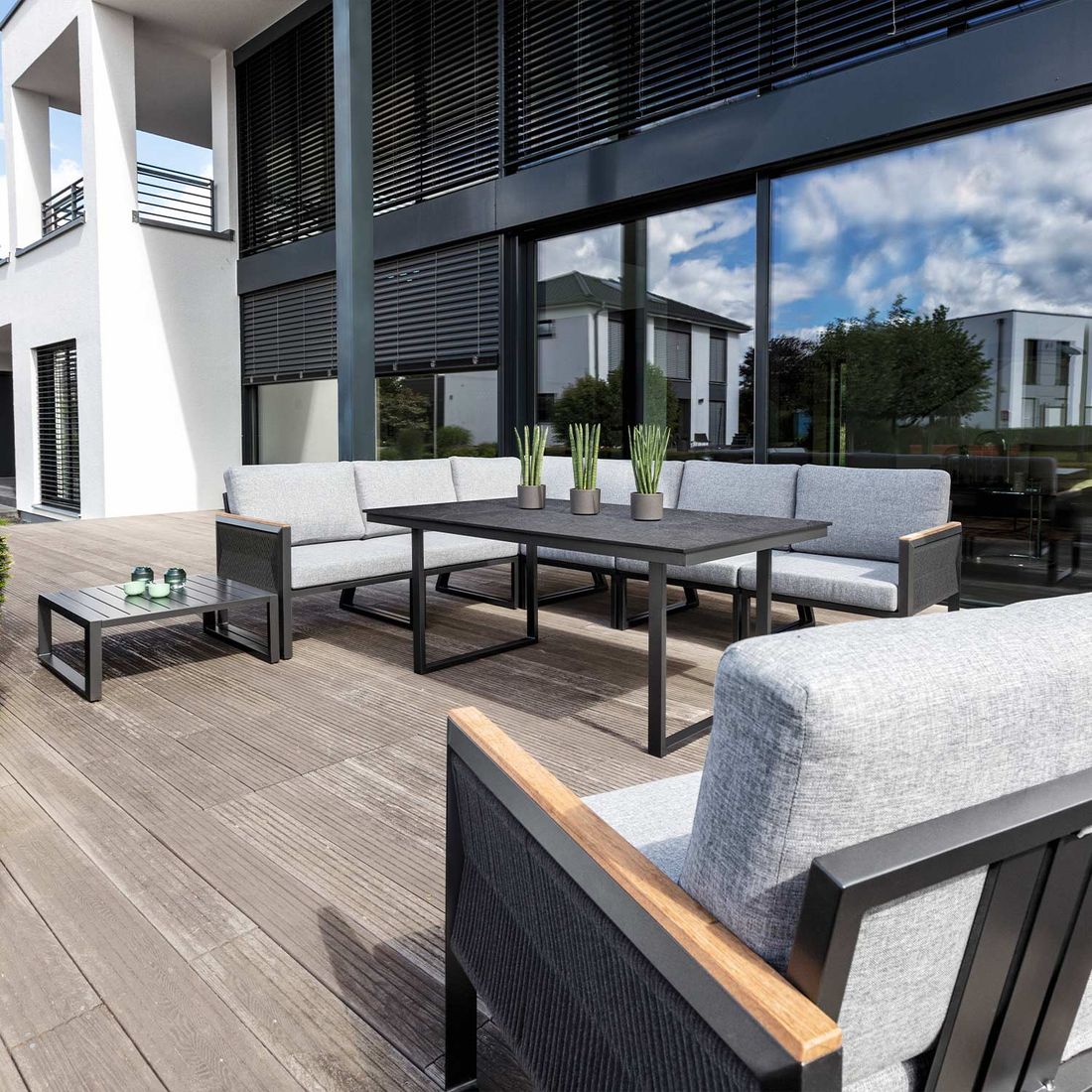 Montert Endemodul lounge Ocean Skid venstre aluminium tau 73x73 cm i hage
