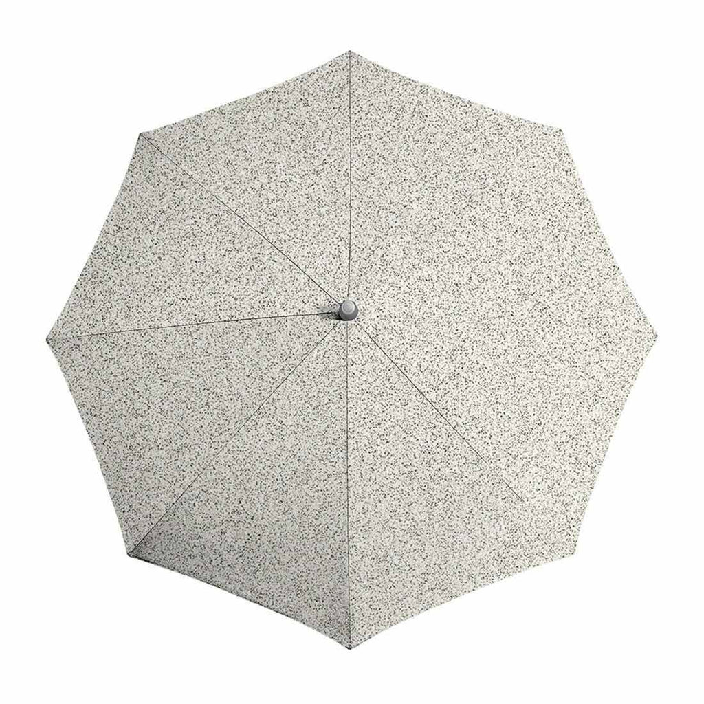 Montert Fritthengende parasoll Pendalex P+ 285x230cm i hage