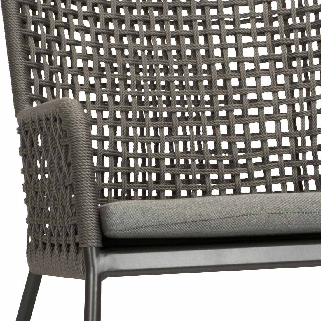 Detaljbilde av tau og aluminiumsramme på Gyngestol ute Greta aluminium/tau 63,5x100 cm - Stern