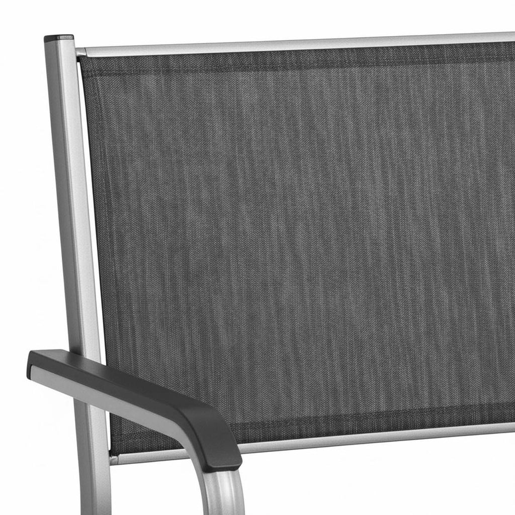 Hagebenk Basic Plus aluminium/textilen 138 cm montert i hage