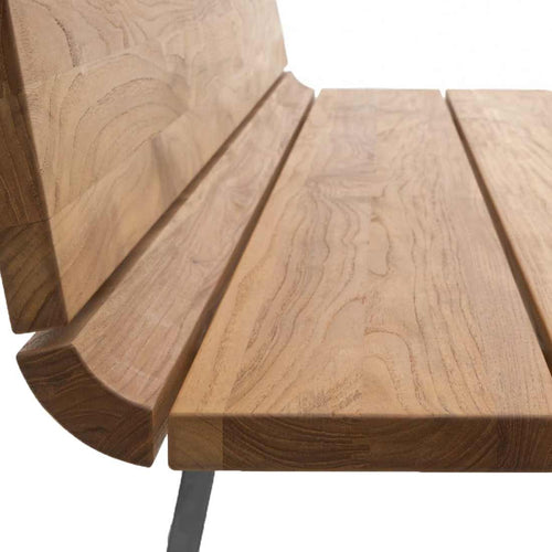 Detaljbilde av teak sitteflate på Hagebenk Nova 220 cm aluminium og teak børstet