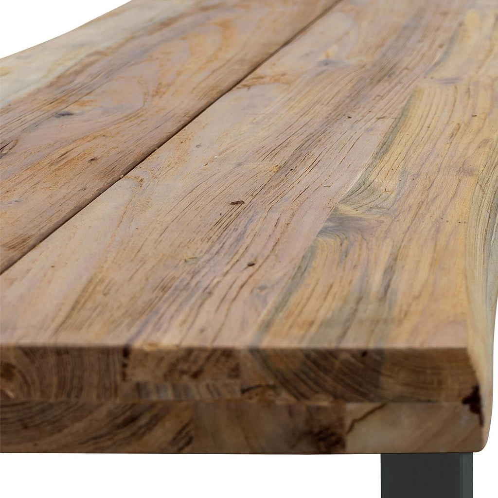 Nærbilde av sete på Hagebenk Orlando rustfritt stål/resirkulert teak 240 cm