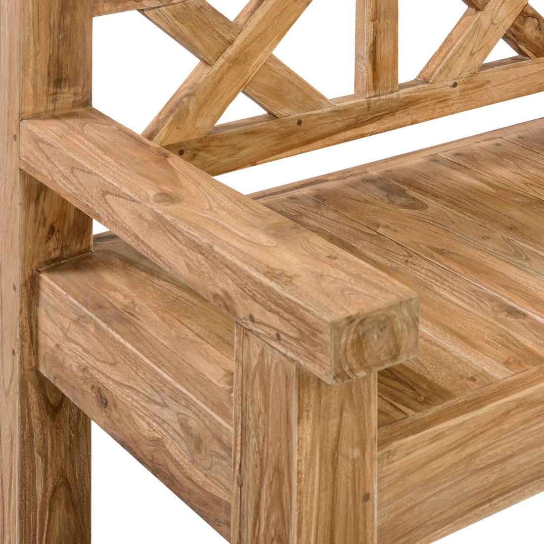 Nærbilde av treverk på Hagebenk Rustic resirkulert teak 160 cm