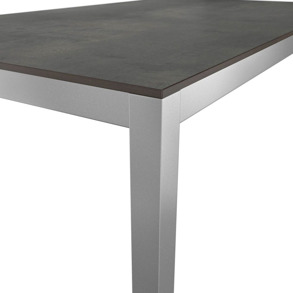 Sidevisning av Hagebord 160x90 cm aluminium HPL sølv - OUTLIV