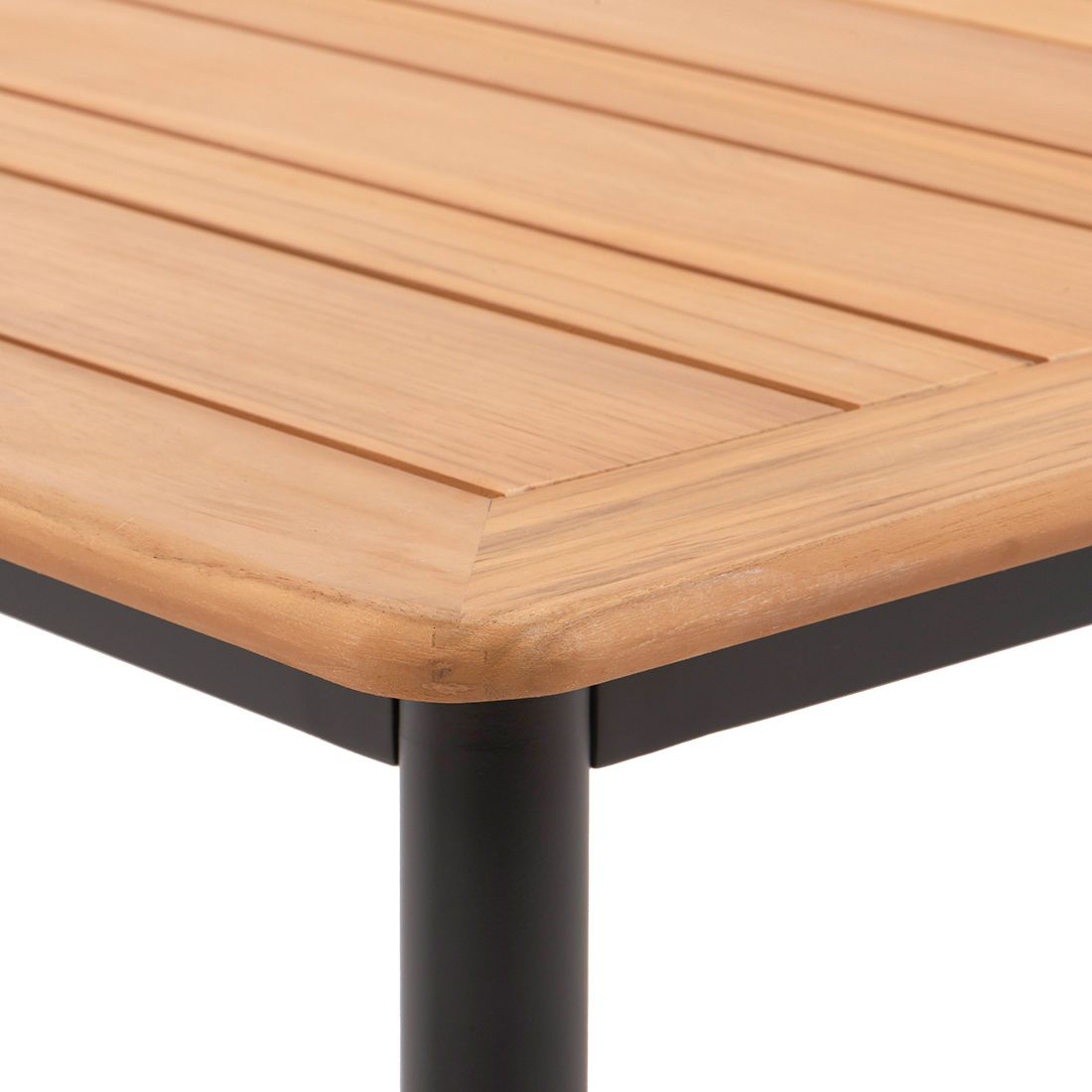 Montert Hagebord 7001 aluminium/teak 220x95 cm på terrasse