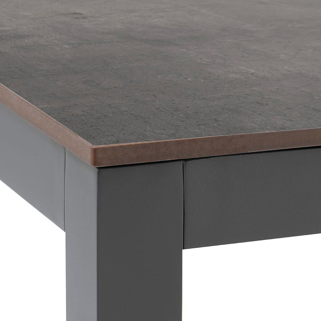 Nærbilde av aluminiumsramme på Hagebord 90x90 cm aluminium og HPL antrasitt