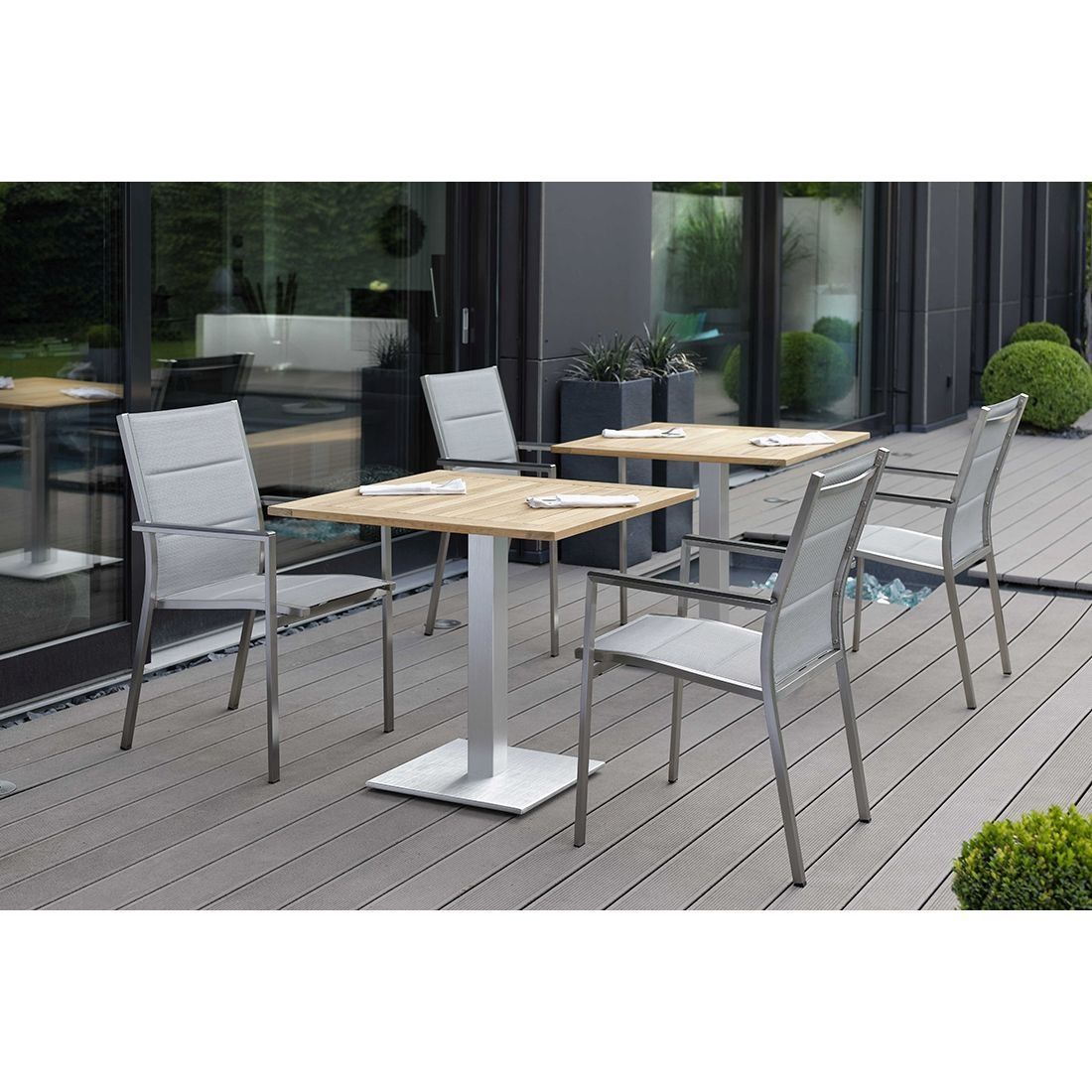 Baksiden av Hagebord aluminium og teak 80x80 cm - Stern