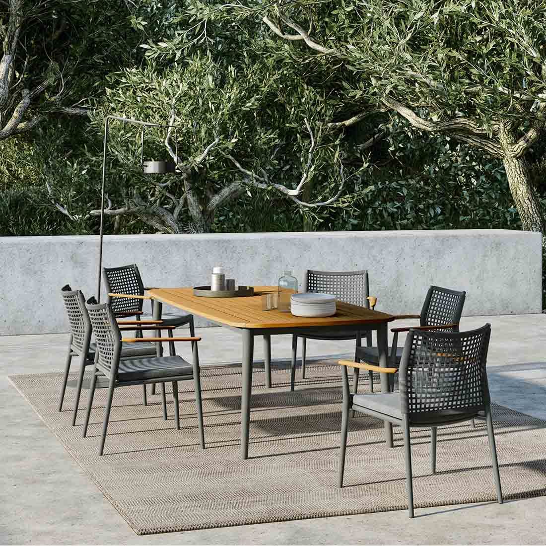 Hagebord Charlie aluminium/teak 170x100 cm sett fra siden