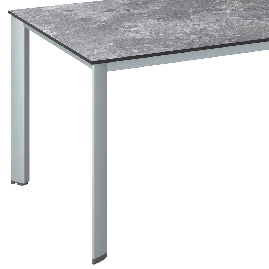Oversikt av Hagebord Edge aluminium HPL 180x95 cm i hage
