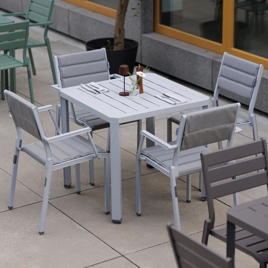 Hagebord Latitude aluminium 78x78 cm - Kettler bakside