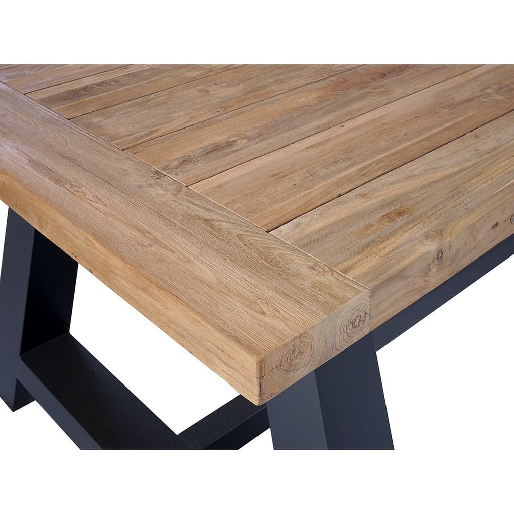 Montert Hagebord Omaha aluminium/teak 200x100 cm på terrasse