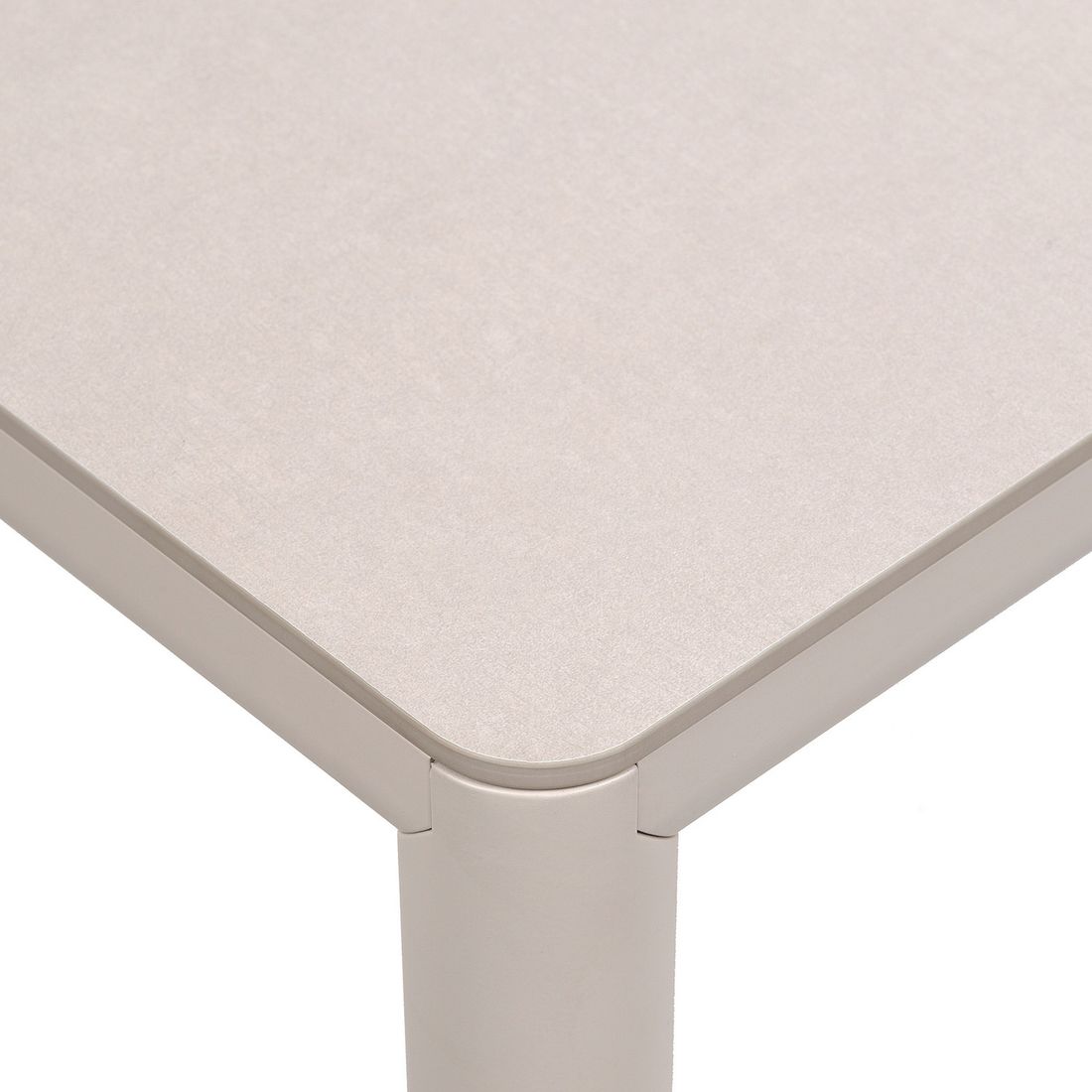 Hagebord Piave 159x89 cm aluminium HPL montert i hage