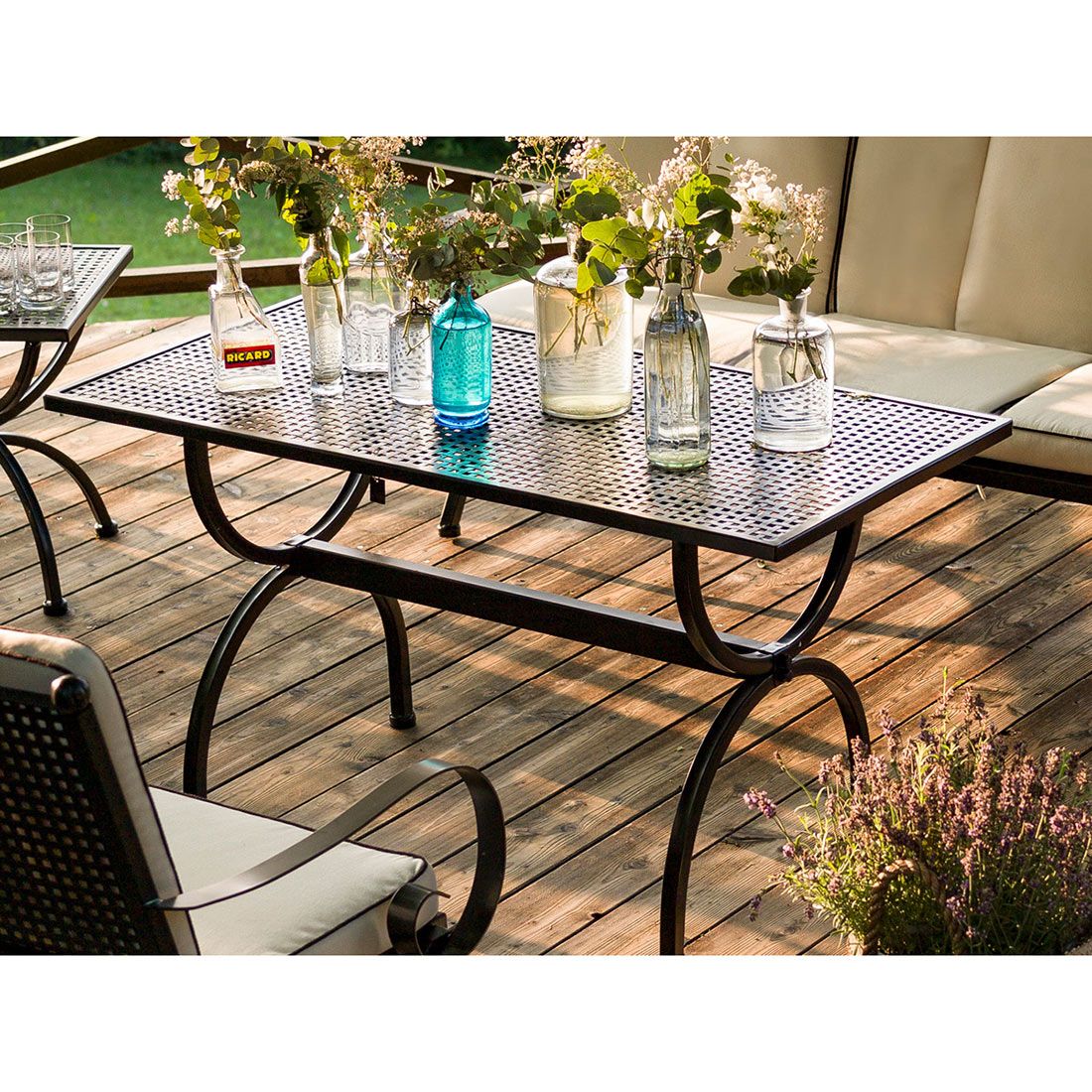 Hagebord Romeo 135x70 cm smijern sideprofil