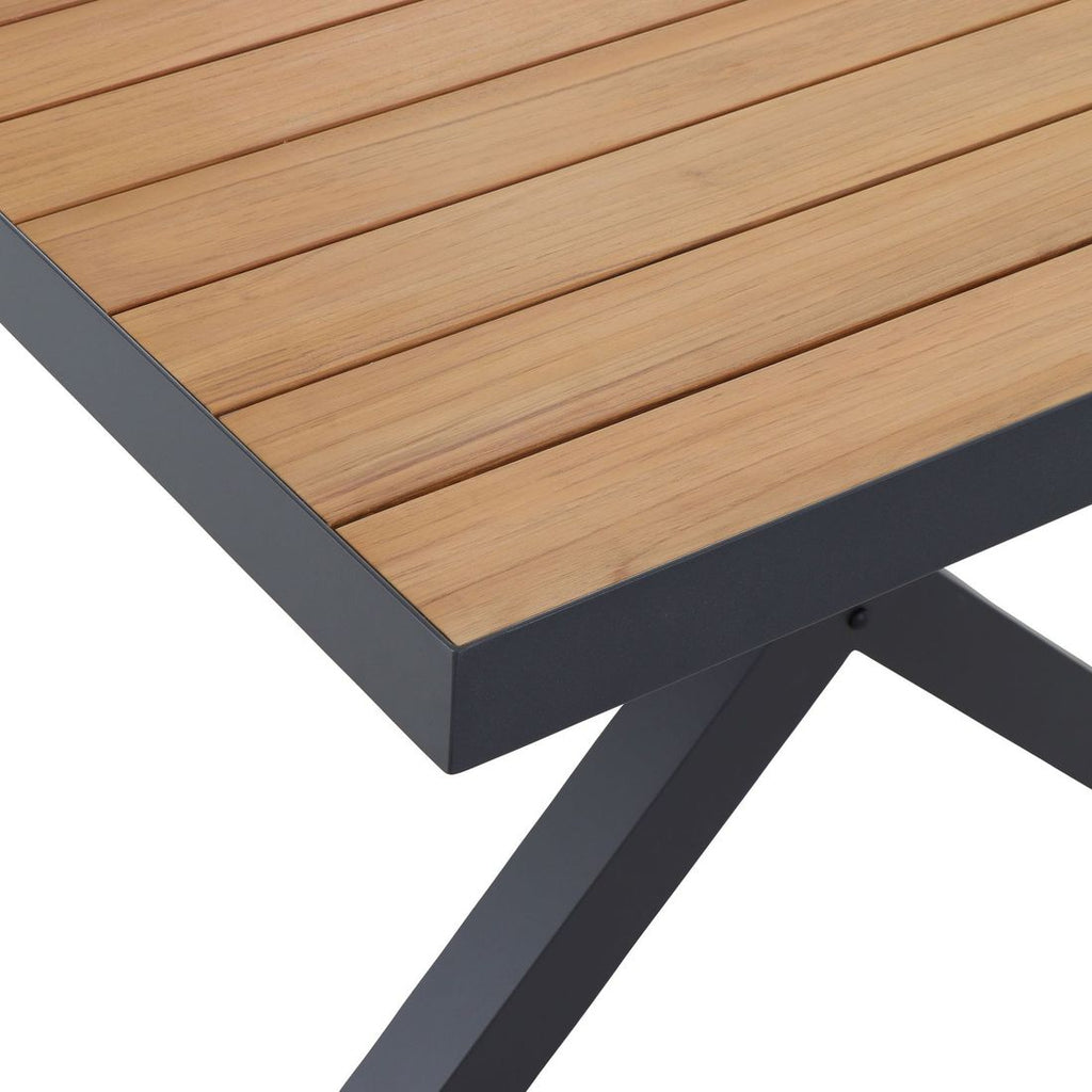Hagebord Sincro 200x100 cm aluminium/teak montert på terrasse