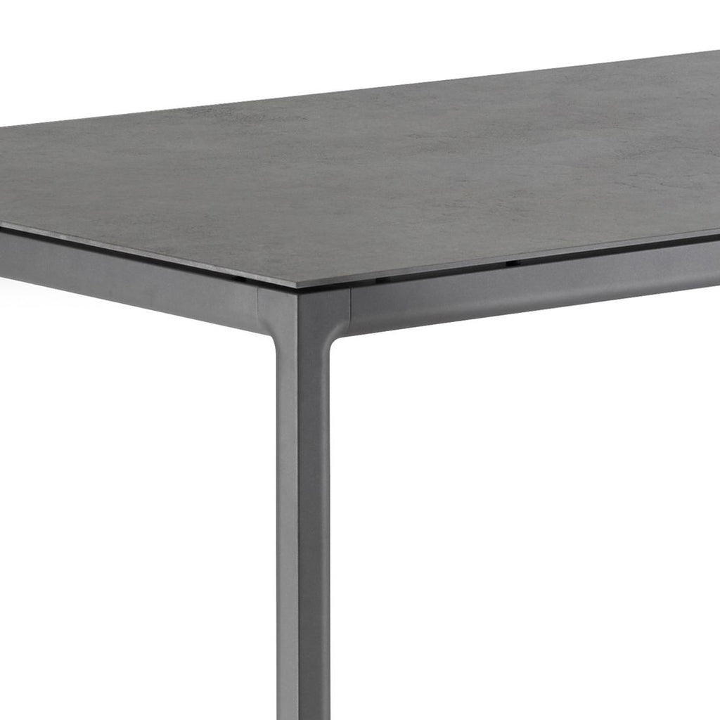 Detalj av bordplate på Hagebord Soft aluminium HPL 200x100 cm
