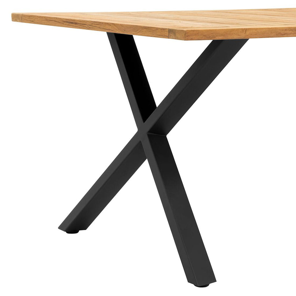 Montert Hagebord stål og resirkulert teak 200x100 cm - OUTLIV på terrasse