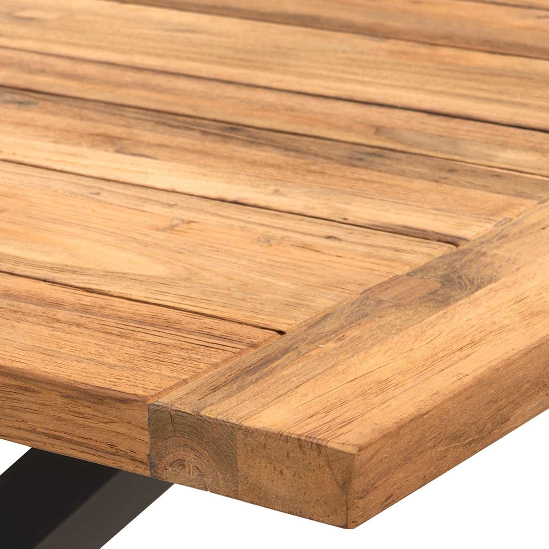 Hagebord stål og resirkulert teak 200x100 cm - OUTLIV på uteplass med stoler