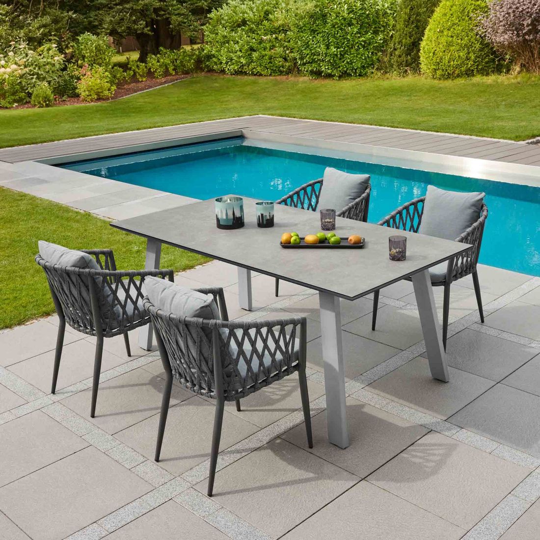 Hagebord Sunrest aluminium/glasskeramikk 180x90 cm - LC Garden