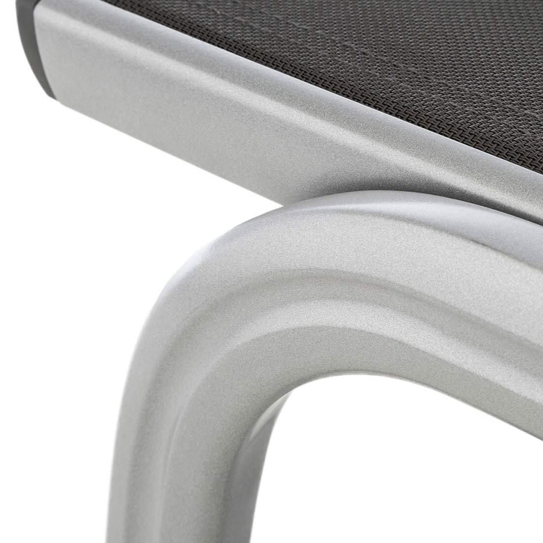 Sideprofil av Hagekrakk Basic Plus aluminium tekstilen