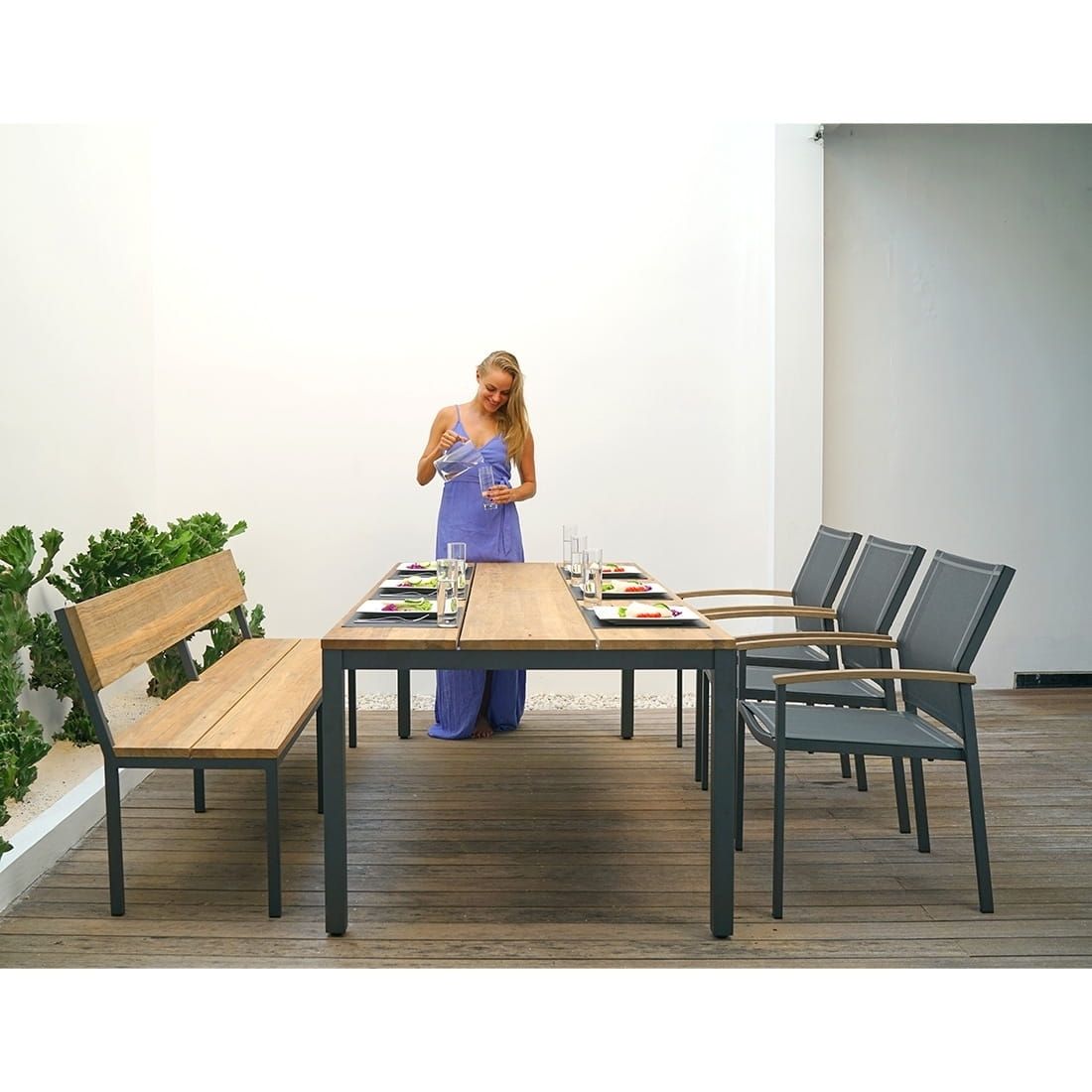 Hagemøbelsett Alex 7 plasser aluminium teak nærbilde av stol