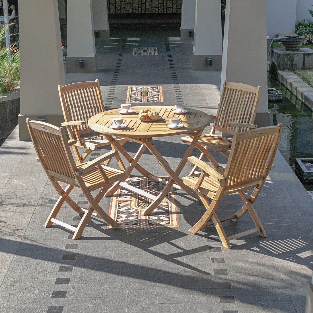 Hagemøbelsett Bali teak Ø110cm 4 plasser klappbart - Zebra forfra