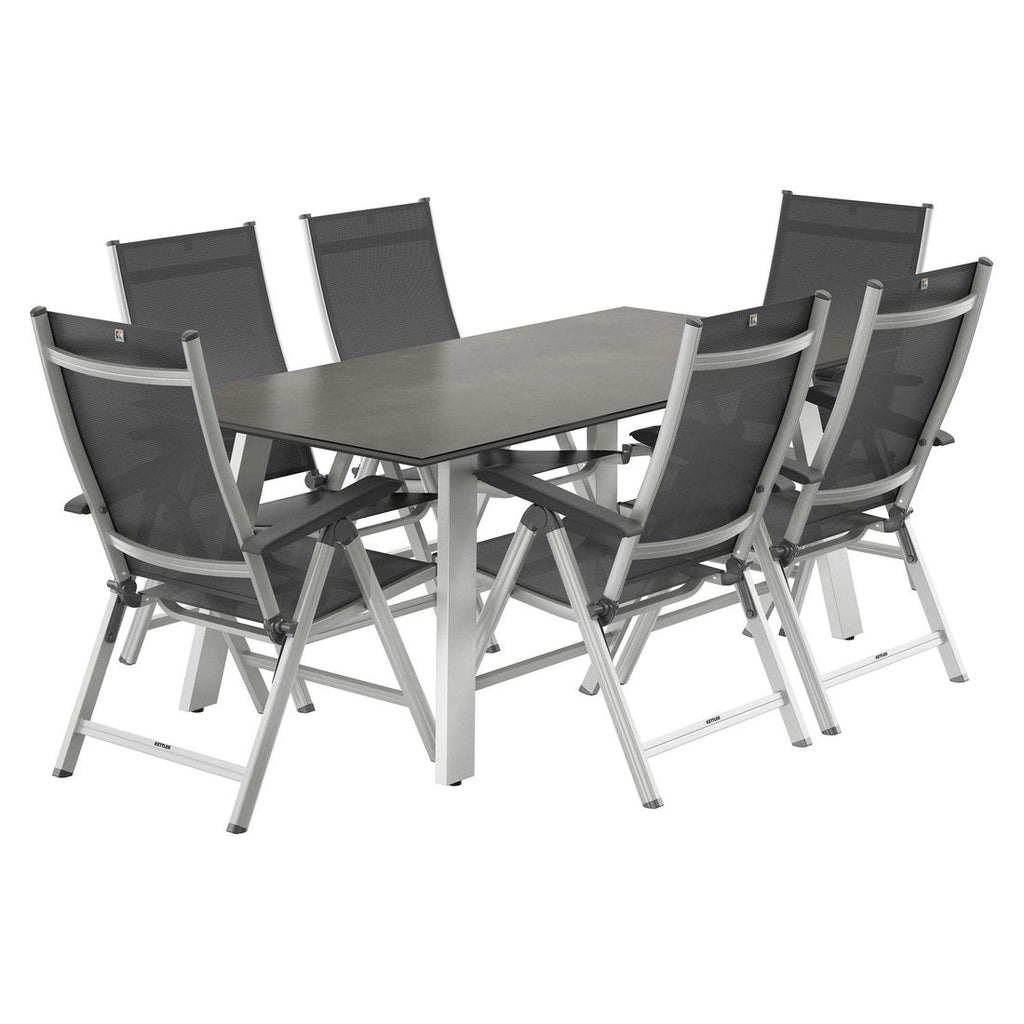 Montert Hagemøbelsett Basic Plus 6 plasser, aluminium på terrasse