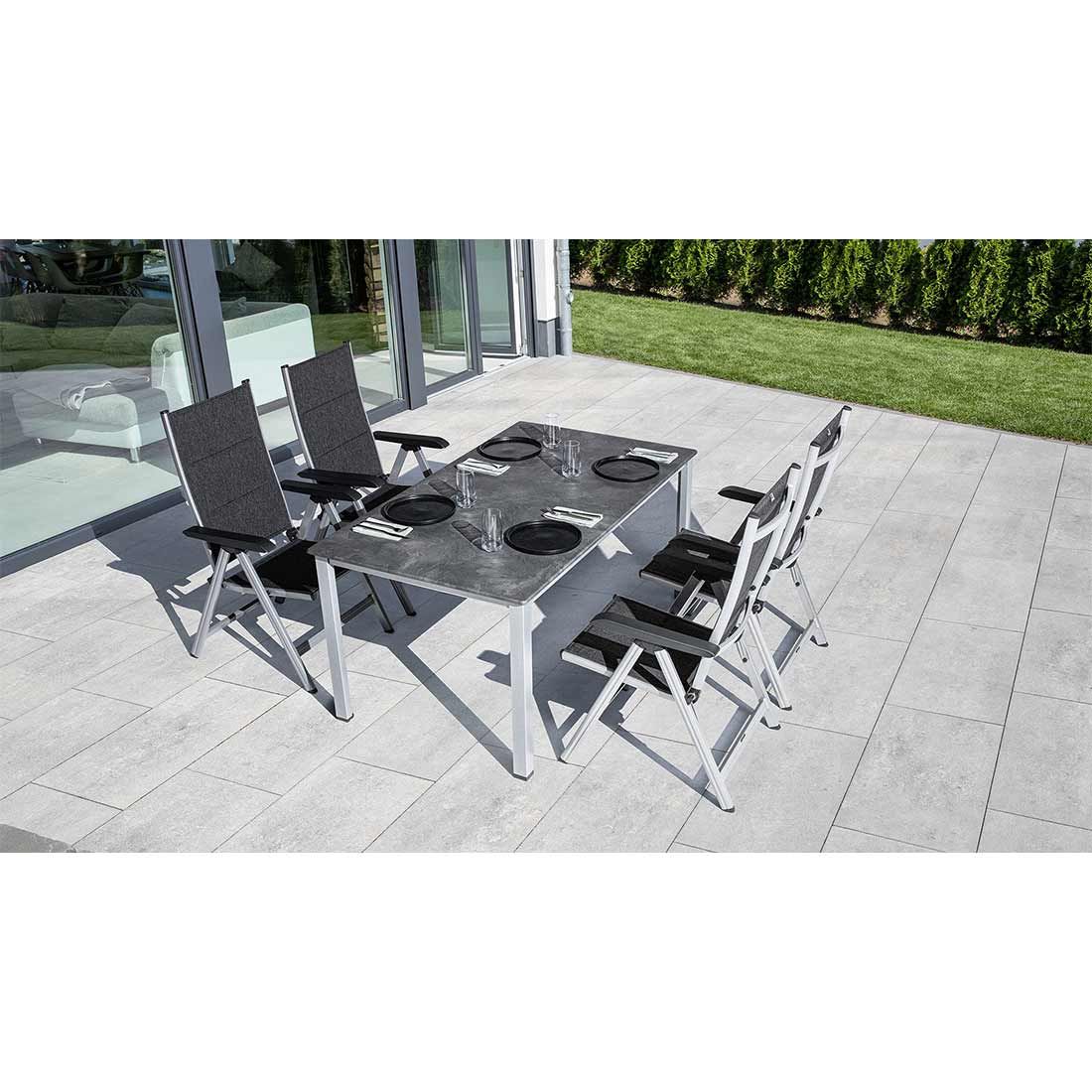 Hagemøbelsett Basic Plus Padded 4 plasser aluminium sett forfra
